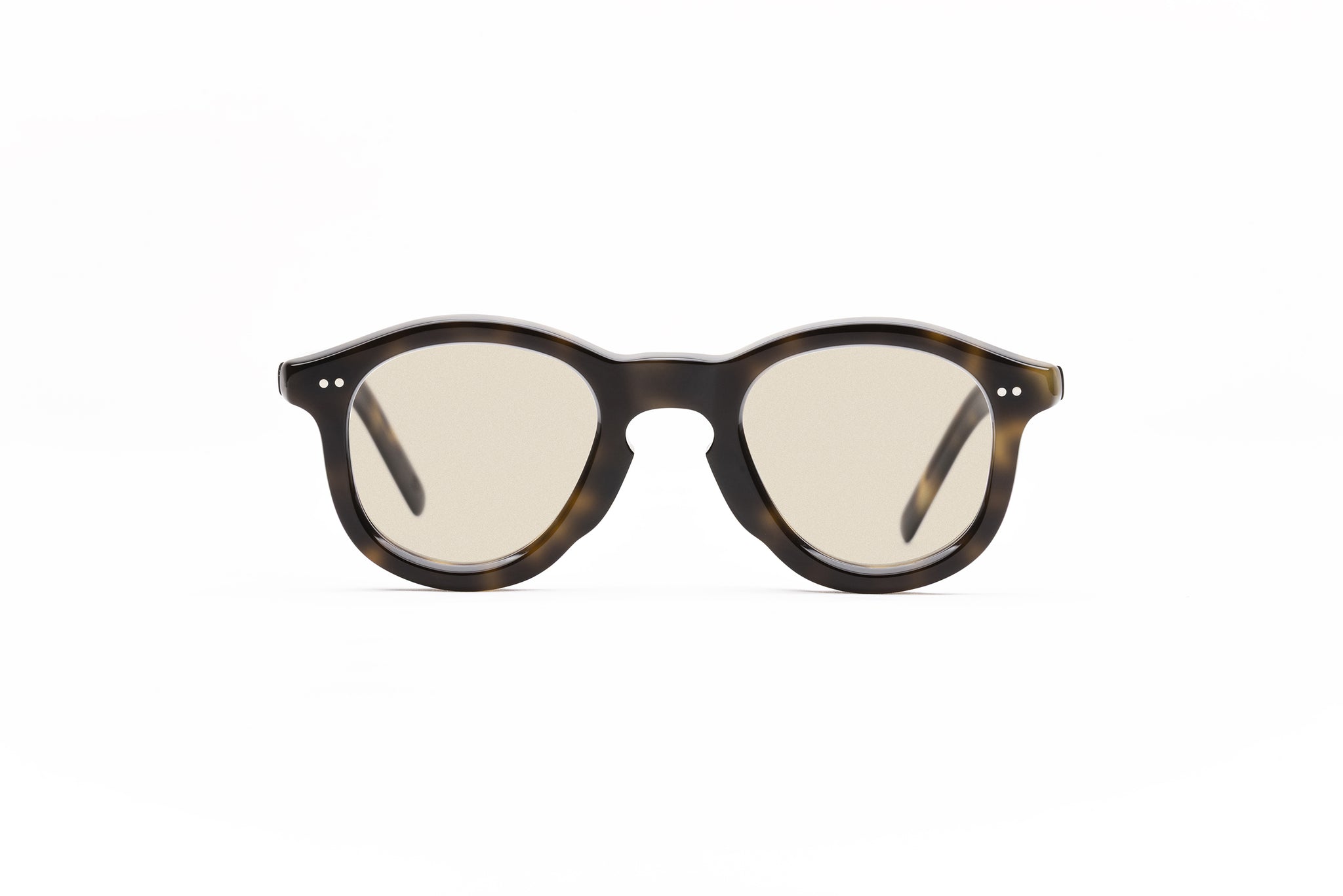 gp_20_ej_UMBRA_brown_20_2048x.