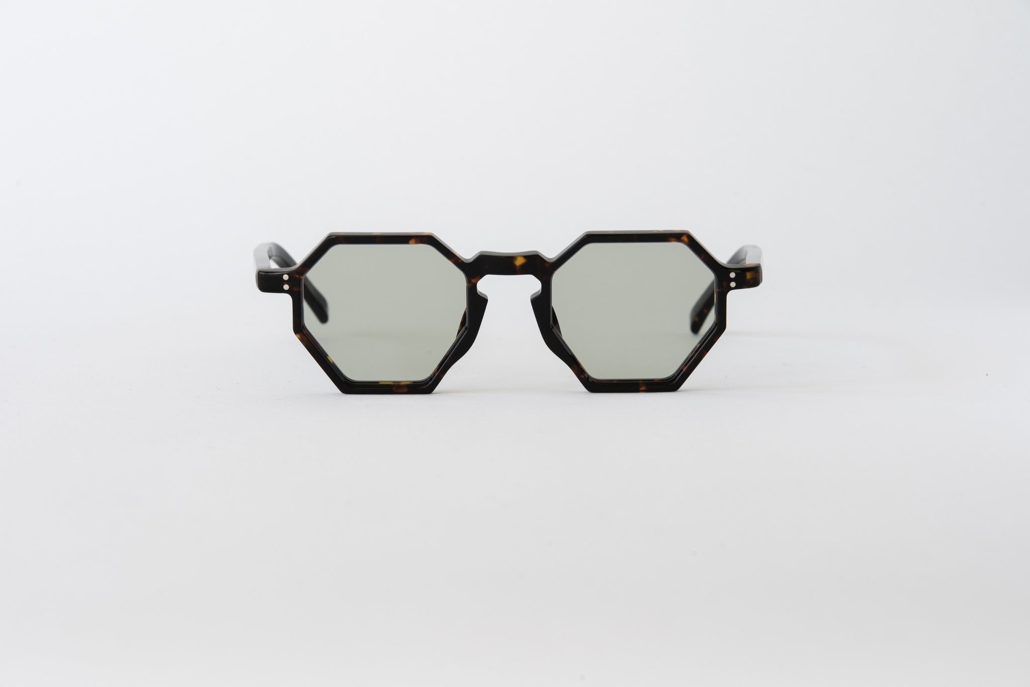 gp_08_e_green_2048x.jpg?v=