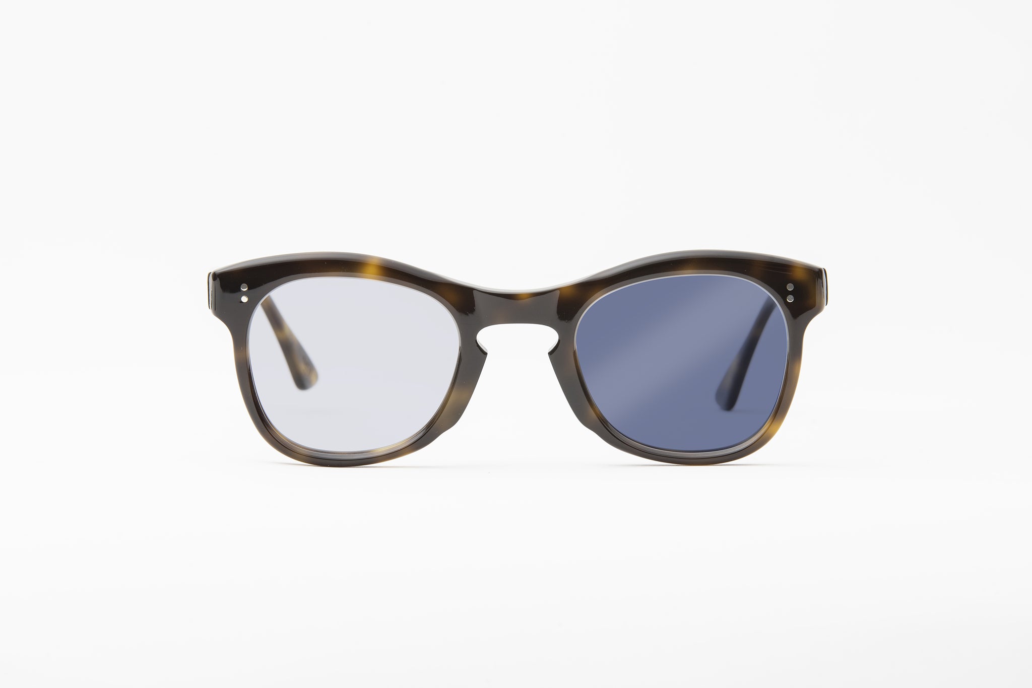 gp_19_ej_dimming_blue_2048x. 